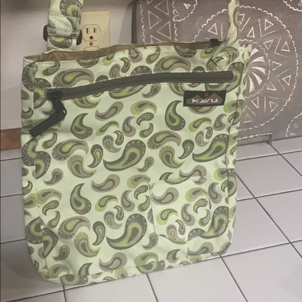 Green paisley print KAVU purse